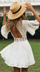 Vestido Branco Feminino com Bordado Floral e Costas Abertas - Casual Festa Verão