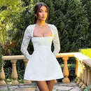 Vestido Mini Feminino com Renda Patchwork e Cintura Franzida - Linha A Costas Abertas Sexy Festa Balada Outono Inverno
