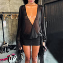 Vestido Mini de Renda com Decote Quadrado e Manga Bufante - Estilo Vintage