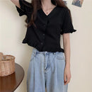 Camiseta Cropped Feminina de Tricô com Decote V e Manga Curta - Top Curto Casual Verão