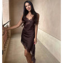 Vestido Mini de Renda com Costas Abertas - Sexy e Elegante