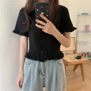 Camiseta Cropped Feminina de Tricô com Decote V e Manga Curta - Top Curto Casual Verão