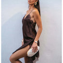 Vestido Mini de Renda com Costas Abertas - Sexy e Elegante