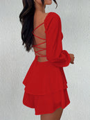 Vestido Curto de Renda com Manga Longa e Costas Abertas - Balada
