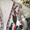 Vestê Feminino de Crochê com Bordado Floral e Decote V - Vintage Folk Tricô Primavera Outono