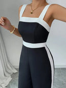 Macacão Feminino Preto com Detalhe Branco e Decote Quadrado - Urbano Chique