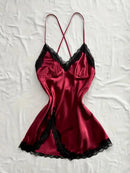 Camisola Feminina Sexy com Renda e Decote V - Pijama Curto de Seda Costas Abertas Lingerie Noite