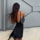 Vestido Slip Assimétrico de Renda e Cetim - Festa e Balada