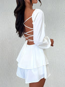 Vestido Curto de Renda com Manga Longa e Costas Abertas - Balada