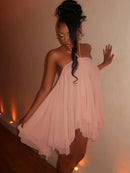 Vestido Mini Feminino Y2K com Halter e Franzido - Ombro Frio Costas Abertas Barra Irregular Sexy