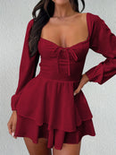 Vestido Curto de Renda com Manga Longa e Costas Abertas - Balada