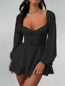 Vestido Curto de Renda com Manga Longa e Costas Abertas - Balada