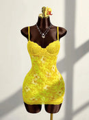 Vestido Mini de Renda Estampado com Alças Finas - Estilo Resort