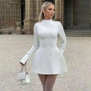 Vestido Mini Feminino com Renda Patchwork e Cintura Franzida - Linha A Costas Abertas Sexy Festa Balada Outono Inverno