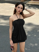 Vestido Mini Halter Franzido com Costas Abertas - Festa e Balada Y2K