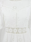 Vestido Branco Feminino com Bordado Floral e Costas Abertas - Casual Festa Verão