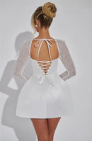 Vestido Mini Feminino com Brilho e Manga Longa - Sexy Costas Abertas Amarrão Cintura Alta Clube Festa