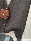 V-neck Knitted Vest Vest Vest for Women in Spring Autumn and Winter 2025 New Fashionable Horse Clip Cardigan Versatile Sweater
