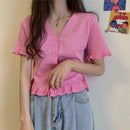 Camiseta Cropped Feminina de Tricô com Decote V e Manga Curta - Top Curto Casual Verão