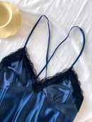 Camisola Feminina Sexy com Renda e Decote V - Pijama Curto de Seda Costas Abertas Lingerie Noite