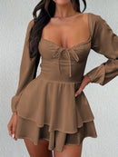 Vestido Curto de Renda com Manga Longa e Costas Abertas - Balada