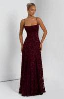 Vestido Longo Feminino Maxi com Alças Finas e Amarrão - Sexy Ombro Frio Festa Clube